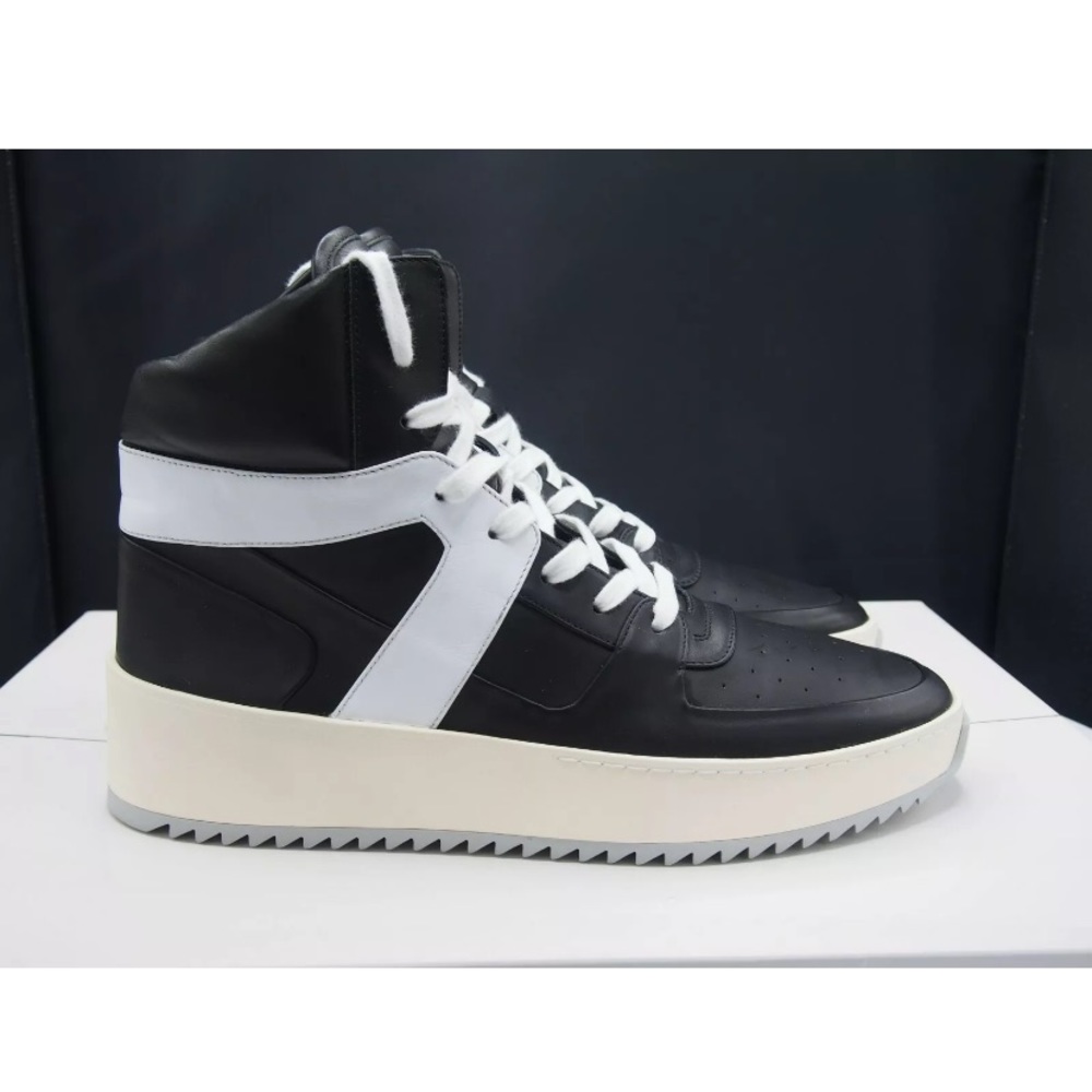 Black fear of god size 43 Eu